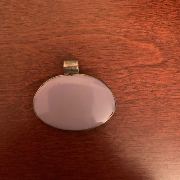 Pendant - Picture 2 of 2